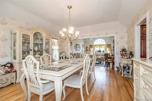 6 Rolling Wood Ct, Hauppauge, NY 11788 - Photo 7