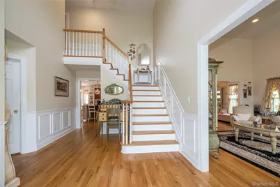 6 Rolling Wood Court, Hauppauge, NY 11788 - Photo 15