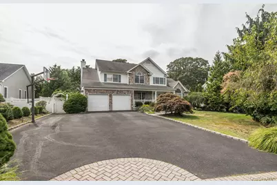 6 Rolling Wood Court, Hauppauge, NY 11788 - Photo 3