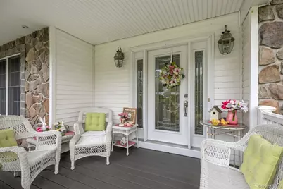 6 Rolling Wood Court, Hauppauge, NY 11788 - Photo 5