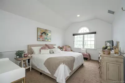 6 Rolling Wood Court, Hauppauge, NY 11788 - Photo 25