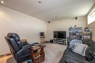 6 Rolling Wood Ct, Hauppauge, NY 11788 - Photo 33