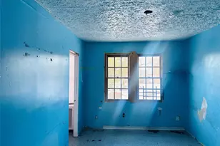 2931 Yates Ave, Bronx, NY 10469 - Photo 3