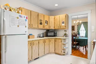 651 Sayville Ave, Sayville, NY 11782 - Photo 7