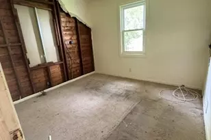 157 Tanglewylde Rd, Lake Peekskill, NY 10537 - Photo 9