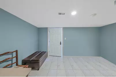 1010 Motor Parkway, Central Islip, NY 11722 - Photo 23