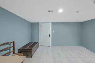 1010 Motor Pkwy, Central Islip, NY 11722 - Photo 23