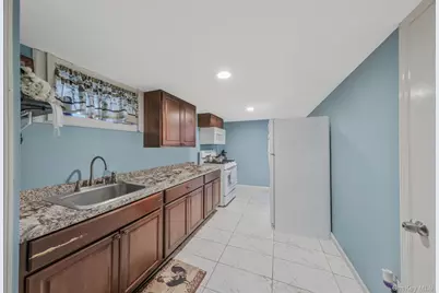 1010 Motor Parkway, Central Islip, NY 11722 - Photo 25