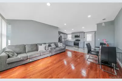 1010 Motor Parkway, Central Islip, NY 11722 - Photo 7