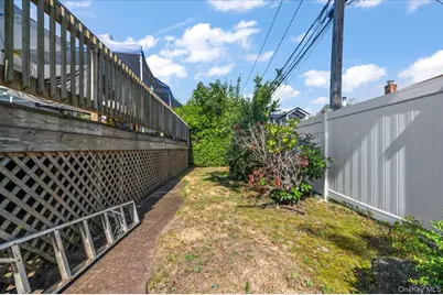 844 Flanders Drive, Valley Stream, NY 11581 - Photo 23