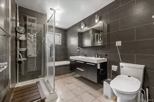 844 Flanders Dr, Valley Stream, NY 11581 - Photo 15