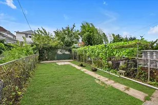 43-20 196th St, Flushing, NY 11358 - Photo 17