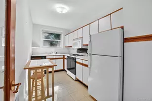 12 Wildwood Rd, Hartsdale, NY 10530 - Photo 11