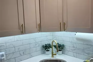 3 Brook Ln, Levittown, NY 11756 - Photo 15