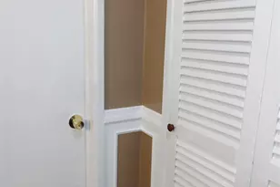 3 Brook Ln, Levittown, NY 11756 - Photo 17