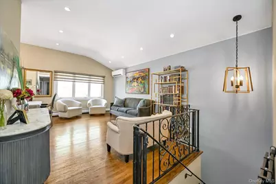 505 Hicksville Road, Far Rockaway, NY 11691 - Photo 9