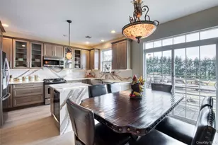 395 Stonecrop Rd, Aquebogue, NY 11901 - Photo 5