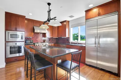 2 Harbor Lane #301, New Rochelle, NY 10805 - Photo 7