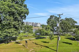 2 Harbor Ln, New Rochelle, NY 10805 - Photo 33