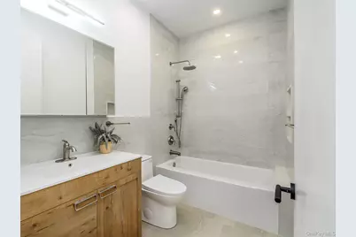 6 Lee Gray Court #2, Glen Cove, NY 11542 - Photo 15