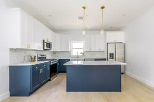 6 Lee Gray Ct, Glen Cove, NY 11542 - Photo 5