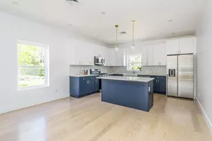 6 Lee Gray Ct, Glen Cove, NY 11542 - Photo 9