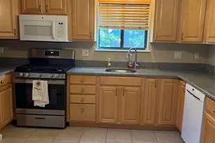 908 Scenic Ln, Poughkeepsie, NY 12603 - Photo 5