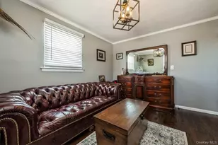 375 W Windsor Pkwy, Oceanside, NY 11572 - Photo 21