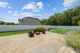 27 Lilac Ln, Ridge, NY 11961 - Photo 25