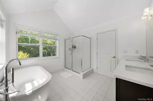 27 Lilac Ln, Ridge, NY 11961 - Photo 19