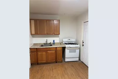 855 E 215 Street, Bronx, NY 10467 - Photo 3