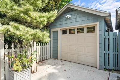 44 Madison Street, Lynbrook, NY 11563 - Photo 33