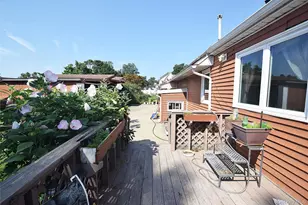 14 E Walnut St, Central Islip, NY 11722 - Photo 17