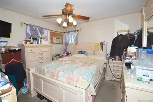 14 E Walnut St, Central Islip, NY 11722 - Photo 11