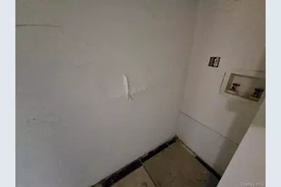 2567 Poe Place, Bronx, NY 10458 - Photo 15