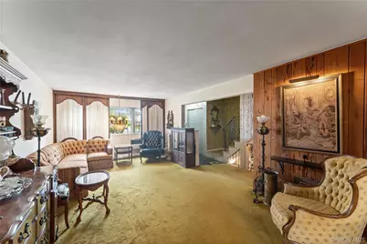 25340 147th Avenue, Rosedale, NY 11422 - Photo 3