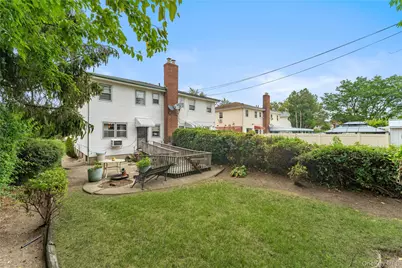 25340 147th Avenue, Rosedale, NY 11422 - Photo 19