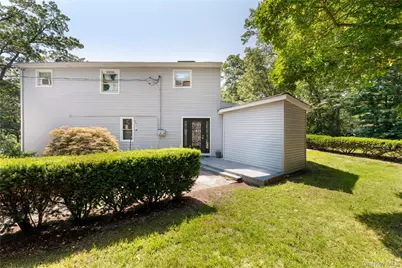 10 Sunnyside Drive, Sound Beach, NY 11789 - Photo 29