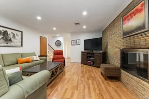 923 Woodmere Dr, Woodmere, NY 11581 - Photo 13