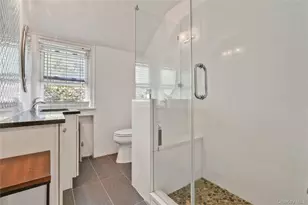 30-29 143rd St, Flushing, NY 11354 - Photo 13