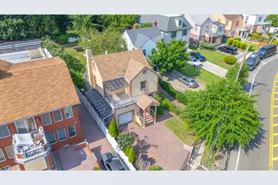 19703 McLaughlin Avenue, Hollis, NY 11423 - Photo 23