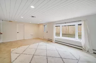 2 Bay Pl, Bay Shore, NY 11751 - Photo 11