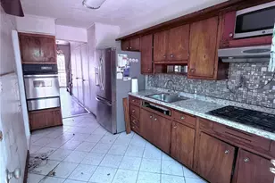 118-15 Springfield Blvd, Springfield Gardens, NY 11411 - Photo 5