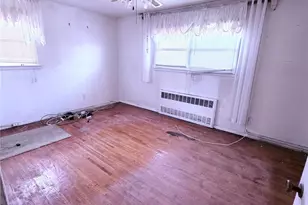 118-15 Springfield Blvd, Springfield Gardens, NY 11411 - Photo 7