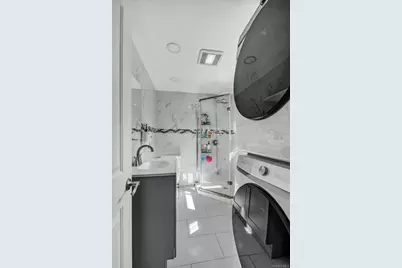 1134 Bay 27th Street, Far Rockaway, NY 11691 - Photo 15