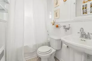 42 Westgate Rd, Massapequa Park, NY 11762 - Photo 15