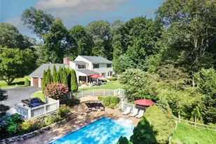 2 Hawk Dr, Lloyd Harbor, NY 11743 - Photo 21