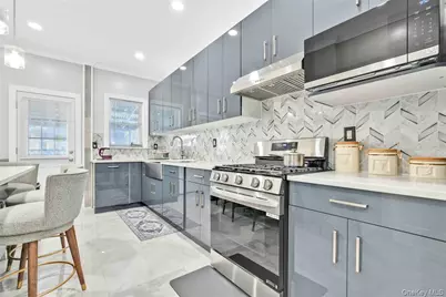 104-21 92nd Avenue, Richmond Hill, NY 11418 - Photo 11