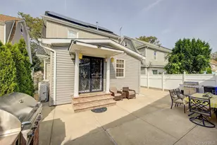 92-24 218th St, Queens Village, NY 11428 - Photo 37