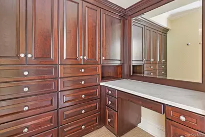 90 Thompson Avenue, Babylon, NY 11702 - Photo 23